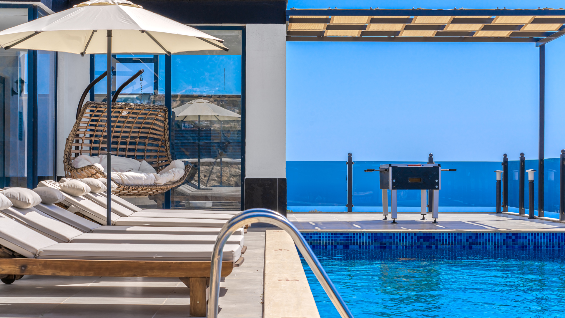 Luxury Hotel